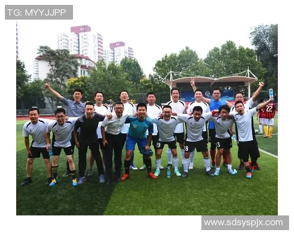 足球团队协作排行榜：广州足球队位居第7名